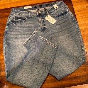 New Judy Blue medium blue high waist relaxed fit size 18W